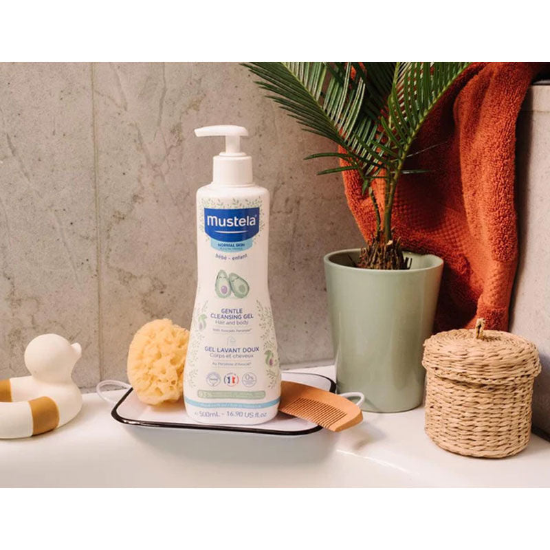 MUSTELA Yenidoğan Saç ve Vücut Şampuanı Organik Avokado İçeriği 500 ml